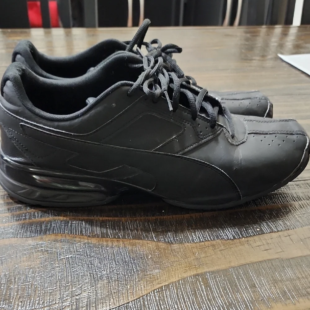 Puma Black Sports Shoes - Picture 2 of 6